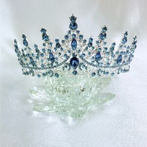 Elegant Blue and Silver Crystal Tiara